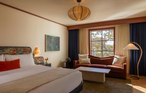 hotel daphne
