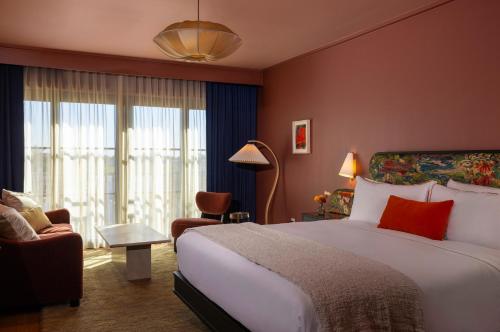 hotel daphne