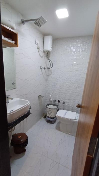 hotel the grand jashi residency