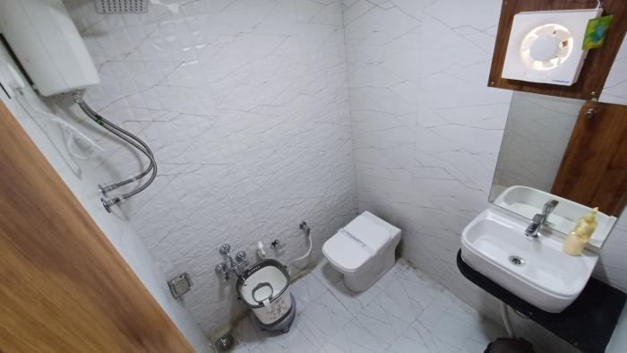 hotel the grand jashi residency