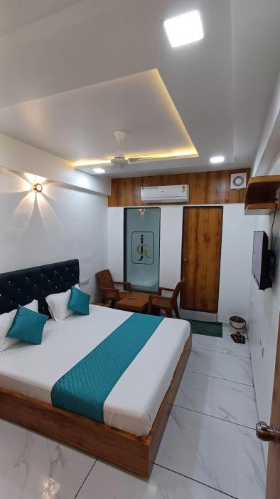 hotel the grand jashi residency