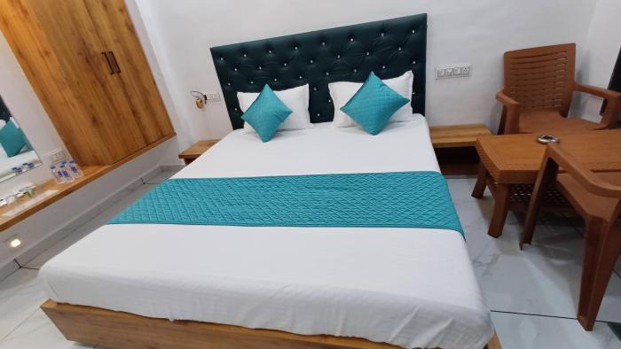 hotel the grand jashi residency