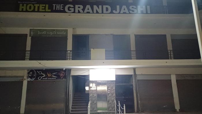 hotel the grand jashi residency