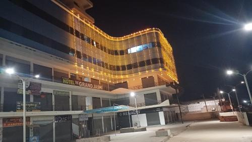 hotel the grand jashi residency