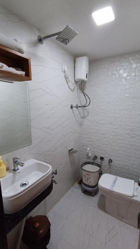 hotel the grand jashi residency