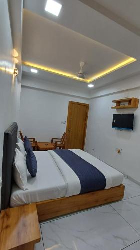 hotel the grand jashi residency