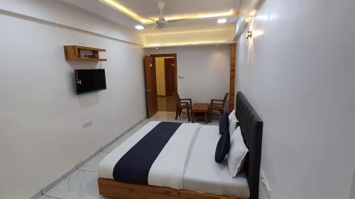 hotel the grand jashi residency