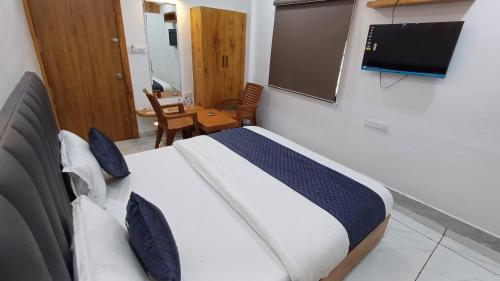 hotel the grand jashi residency