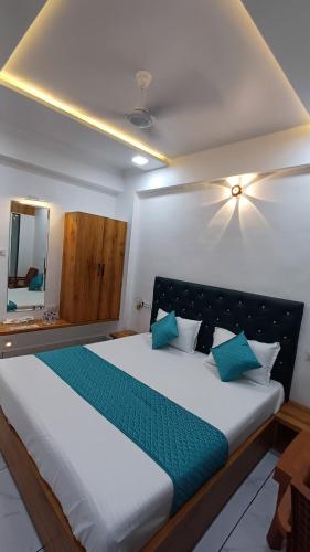 hotel the grand jashi residency