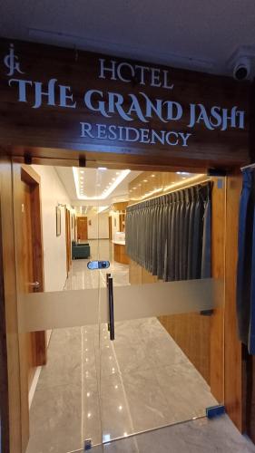 hotel the grand jashi residency