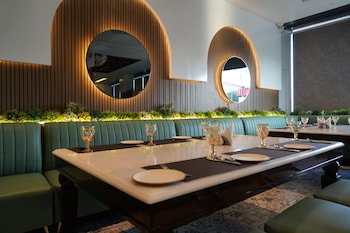 The Regent Hotel,,2 star