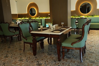 The Regent Hotel,,2 star