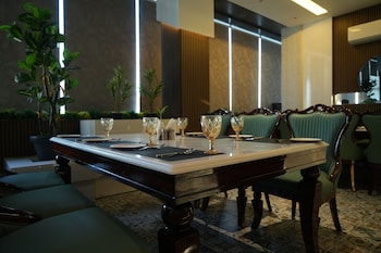 The Regent Hotel,,2 star