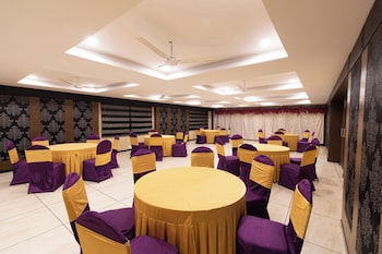 hotel p palace ujjain
