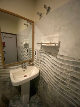 Hotel Manisha International Gaya,,3 star