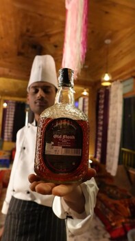 Pahadi Bliss Hotel Hostel Tosh,,1 star