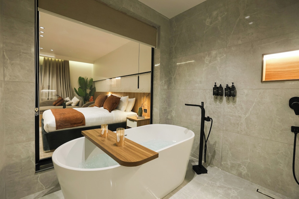 royal regency hotel