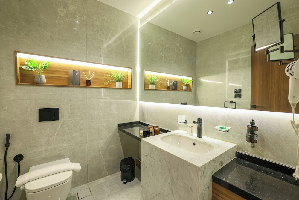 royal regency hotel
