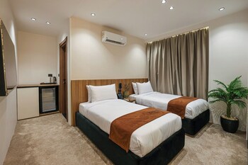 royal regency hotel