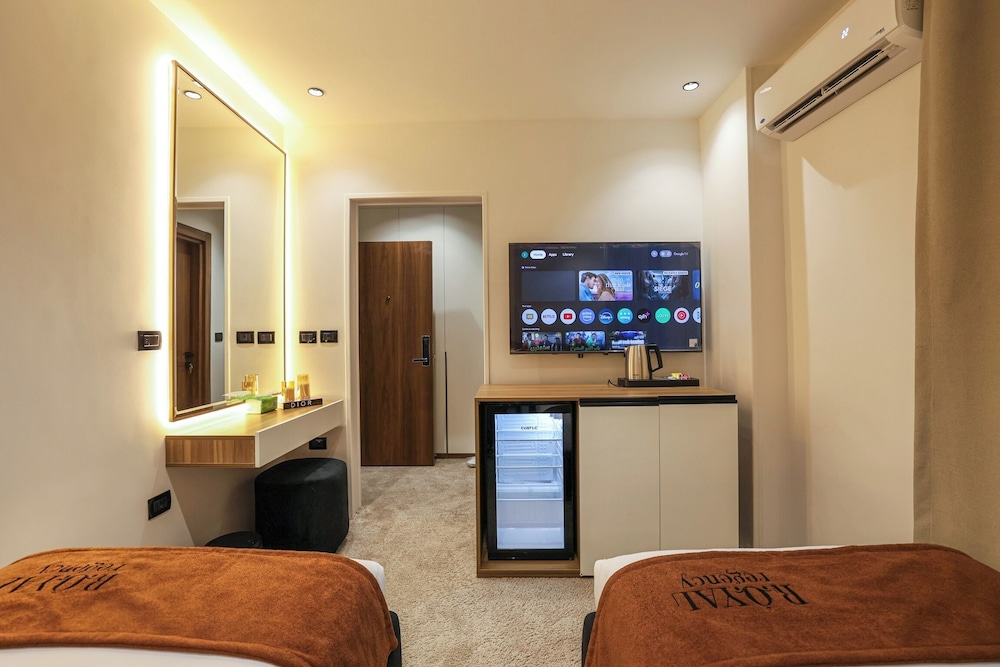 royal regency hotel