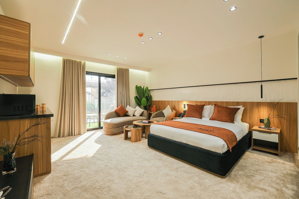 royal regency hotel