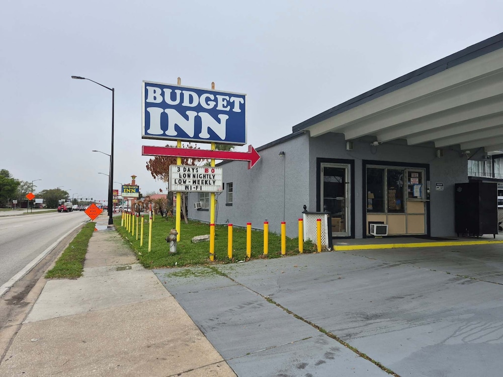 sebastian inn