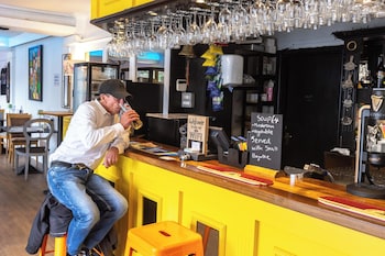 Ty Glyndwr Hotel Bangor,,3 star