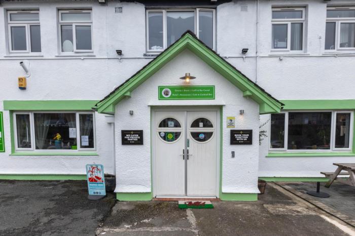 ty glyndwr hotel bangor