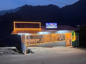 Vihan Resort And Restaurant,,2 star