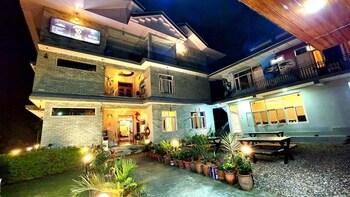 Destination Bir,,2 star