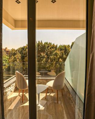 palacio pyramids hotel