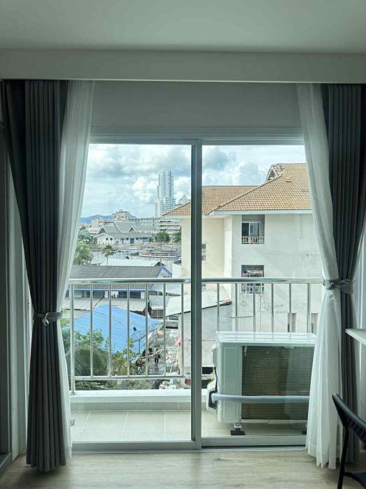 jellyfish residence patong