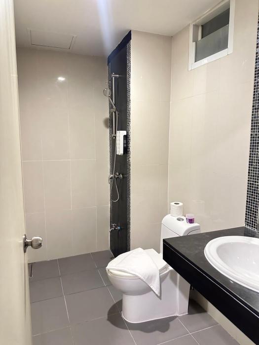 jellyfish residence patong