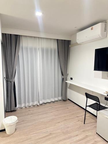 jellyfish residence patong