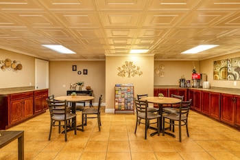 Mho Hotel Eloy Casa Grande Near I-10,5300 Sunland Gin Rd,3 star