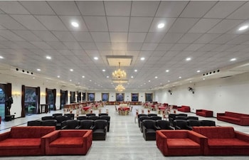 Umraogarh A Unit Of Raghav Vilas,,2 star