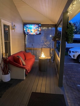 central lake placid hideaway
