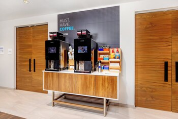 holiday inn express and suites roseburg north by ihg