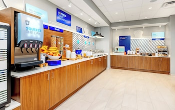 holiday inn express and suites roseburg north by ihg
