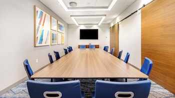 holiday inn express and suites roseburg north by ihg