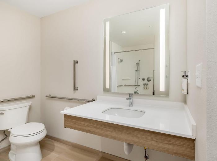 holiday inn express and suites roseburg north by ihg