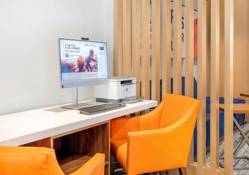holiday inn express and suites roseburg north by ihg