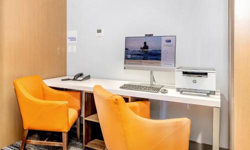 holiday inn express and suites roseburg north by ihg