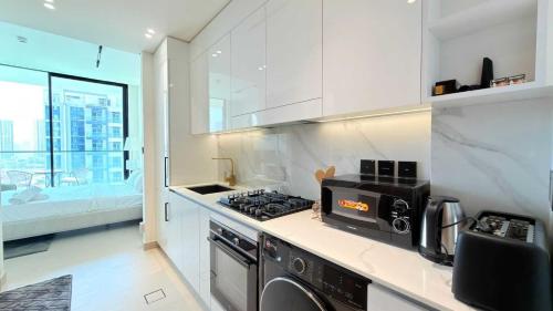 premium studio in jvc bazr