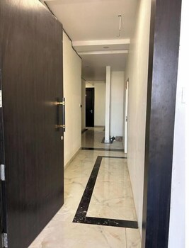 Hotel Royal Bliss,,2 star