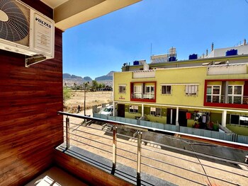 hotel trident inn trimbakeshwar