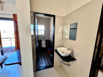 Hotel Trident Inn Trimbakeshwar,,2 star