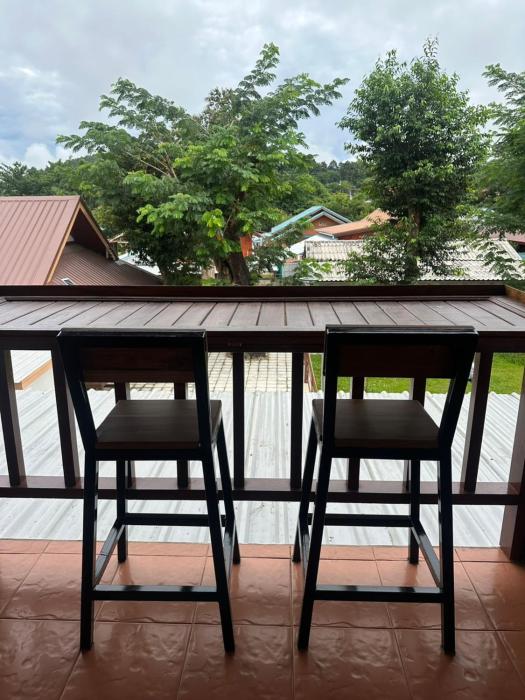 de hom hotel mae hong son