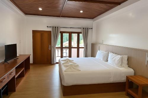 de hom hotel mae hong son