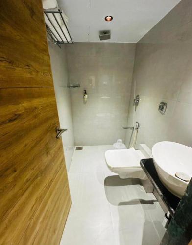 Hotel Double Crown Mumbai Airport T2,,3 star